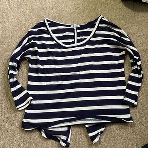 Soft 3/4 sleeve navy and white striped shirt